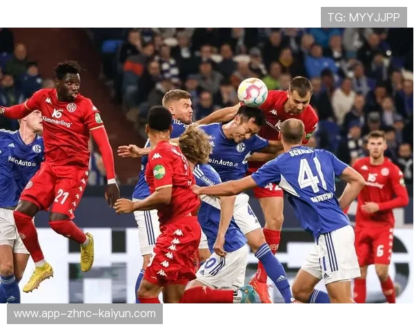 沙尔克特罗德快速前插连线进攻组