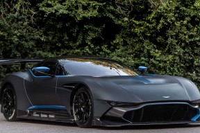 开云体育官网在线-张伟丽与冠军对练提前适应强度，张伟丽冠军赛几月几号