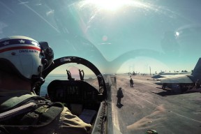 开云体育网址-“胡利安·门德斯的进攻与防守双重威胁，助力美洲狮队实现突破”