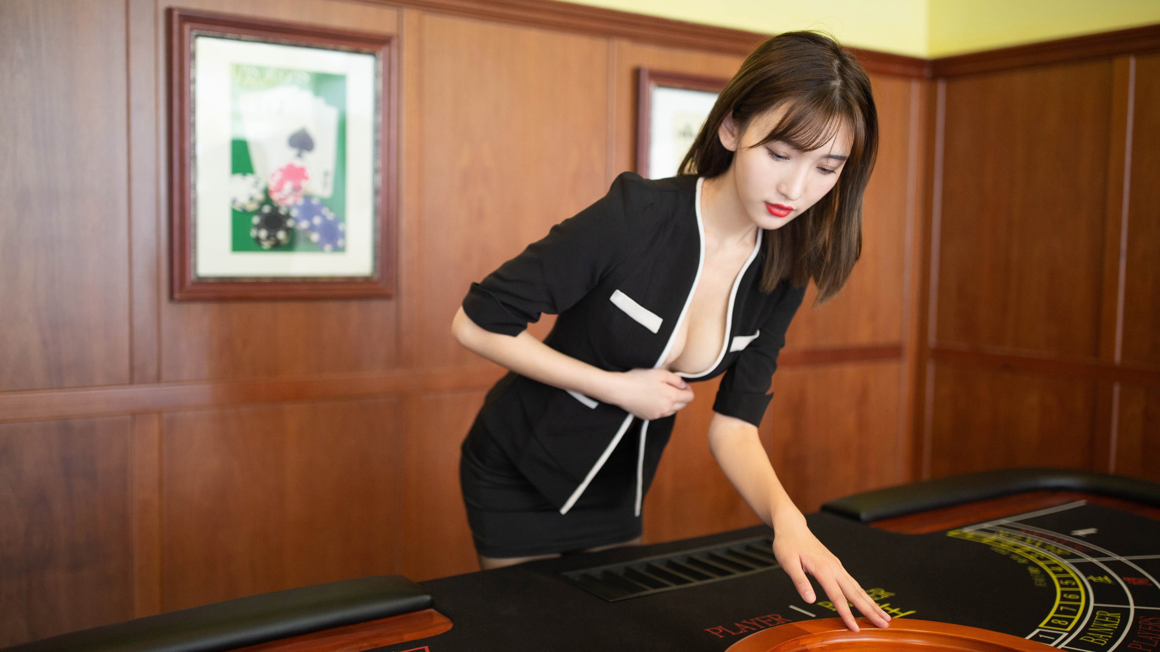 世界杯精彩瞬间合集:动容片段一网打尽!,世界杯最精彩的一场比赛视频